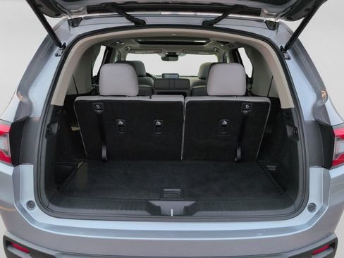 Used 2024 Honda Pilot Touring image 31