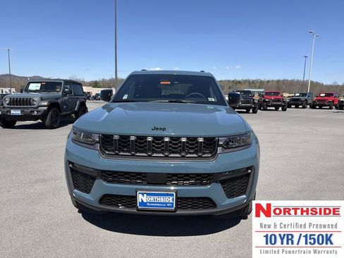 New 2026 Jeep Grand Cherokee Limited AWD/4WD image 2
