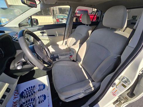 Used 2015 Subaru Crosstrek 2.0i Premium w/ Moonroof Package AWD/4WD image 9