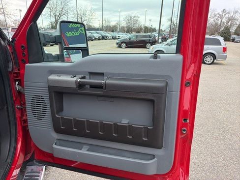 Used 2011 Ford F350 XLT w/ XLT Appearance Pkg image 16