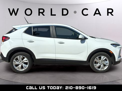 Used 2025 Buick Encore GX Preferred FWD image 16