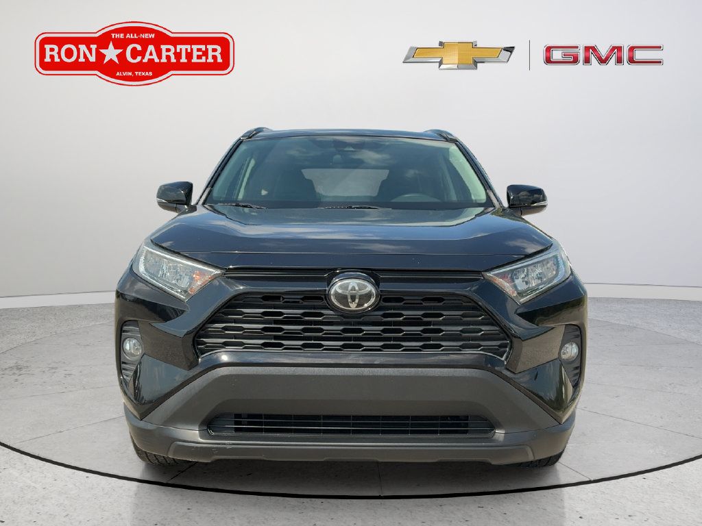 Used 2021 Toyota RAV4 XLE Premium FWD image 2