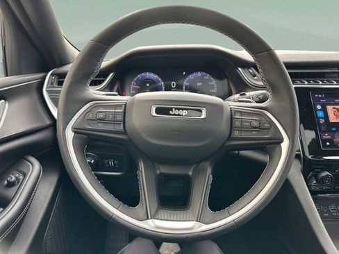 Certified 2023 Jeep Grand Cherokee Altitude AWD/4WD image 23