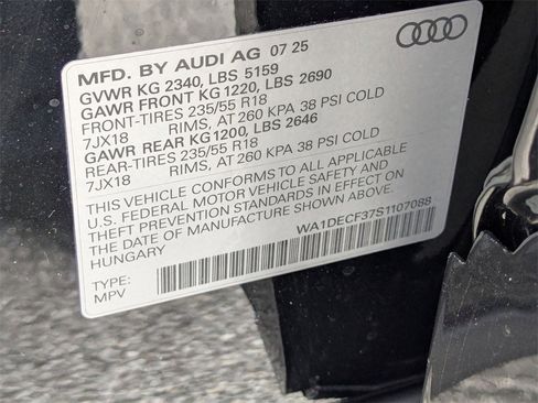 New 2025 Audi Q3 2.0T Premium image 26