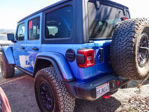 Used 2021 Jeep Wrangler Unlimited Rubicon w/ Xtreme Recon 35" Tire Package AWD/4WD image 16
