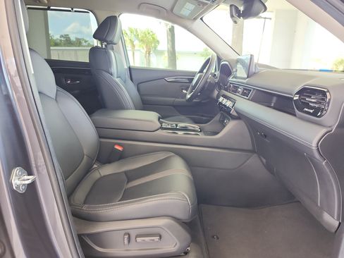 Used 2025 Honda Pilot EX-L image 22
