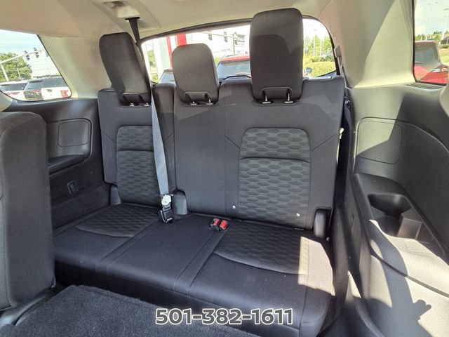 Used 2024 Nissan Pathfinder SV FWD image 12