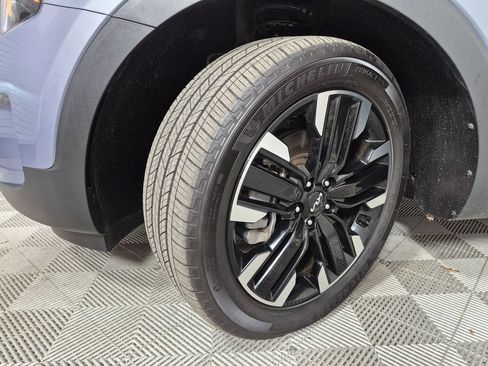 Used 2025 Kia Telluride SX w/ SX Captain's Chair Package AWD/4WD image 10