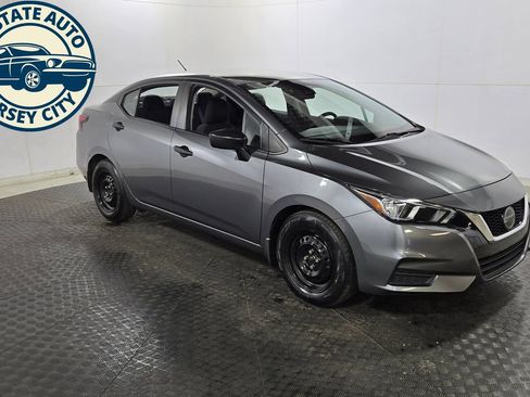 Used 2021 Nissan Versa S FWD image 9