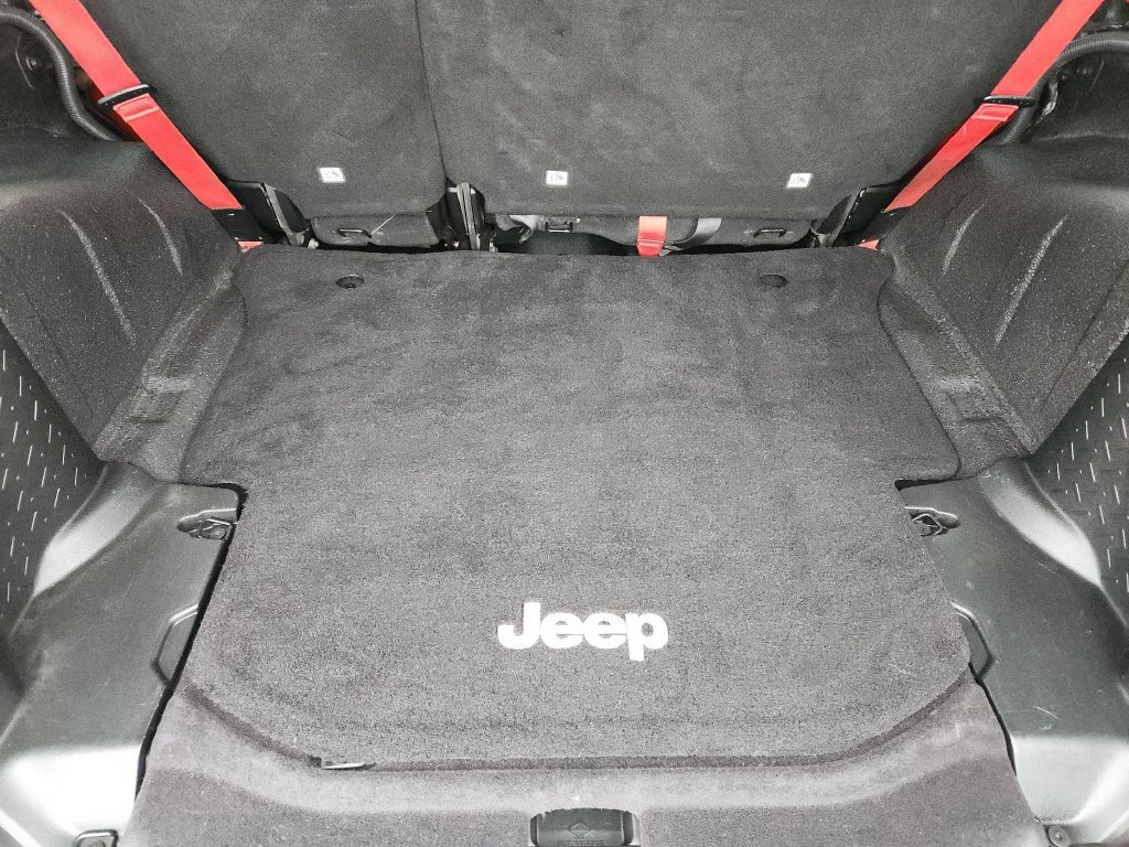 Used 2017 Jeep Wrangler Unlimited Rubicon AWD/4WD image 27