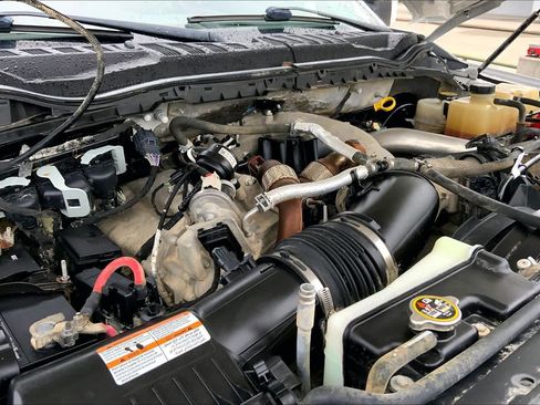 Used 2021 Ford F250 XL w/ Power Equipment Group AWD/4WD image 32