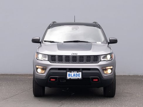 Used 2017 Jeep Compass Trailhawk w/ Leather Interior Group AWD/4WD image 21