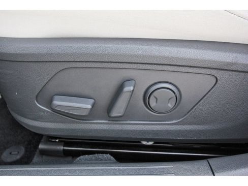 Certified 2026 Hyundai Sonata SEL FWD image 30