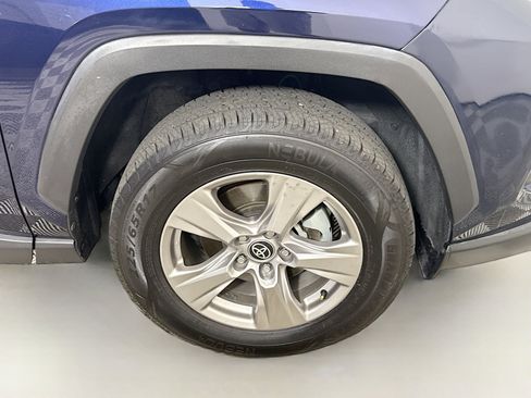Used 2022 Toyota RAV4 XLE w/ Convenience Package image 32