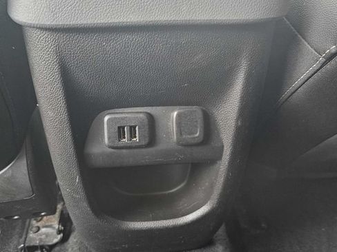 Used 2015 Chevrolet Colorado Z71 AWD/4WD image 30