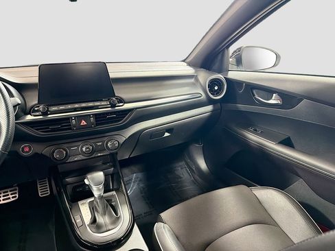 Used 2021 Kia Forte GT-Line image 22