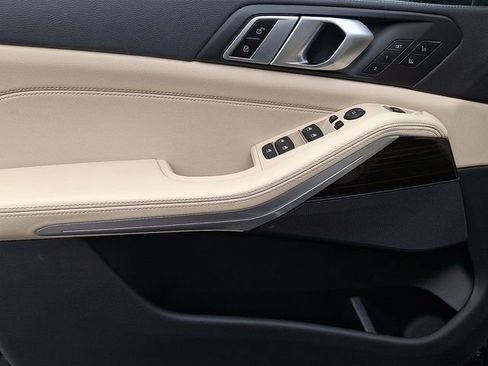 Used 2021 BMW X5 xDrive40i w/ Executive Package 3 image 14