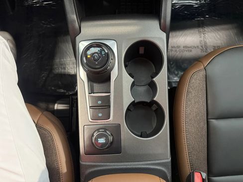 Used 2025 Ford Bronco Sport Outer Banks image 38