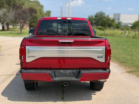 Used 2017 Ford F150 Platinum w/ Equipment Group 701A Luxury AWD/4WD image 4