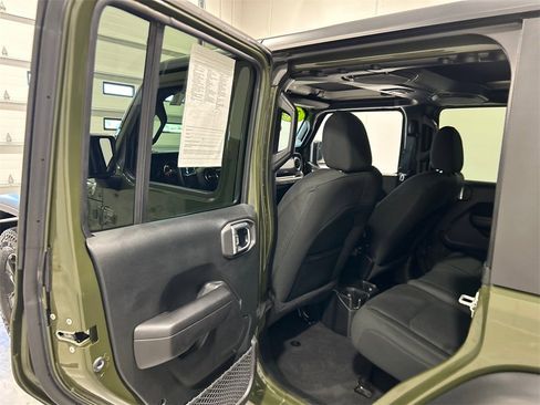 Used 2021 Jeep Wrangler Unlimited Sport image 30