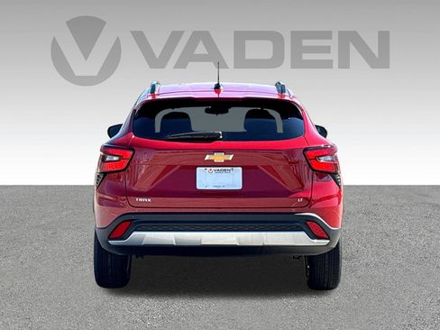 New 2026 Chevrolet Trax LT w/ Driver Confidence Package FWD image 23