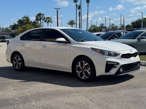 Certified 2021 Kia Forte LXS FWD image 6