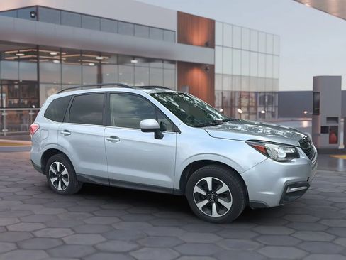 Used 2018 Subaru Forester 2.5i Limited AWD/4WD image 18