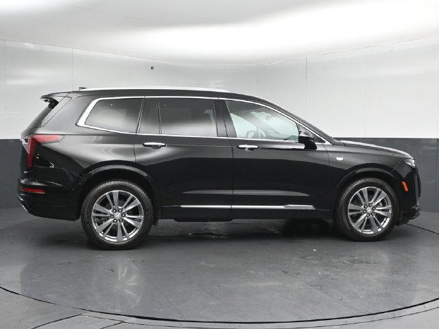 Used 2025 Cadillac XT6 Premium Luxury w/ Technology Package AWD/4WD image 8