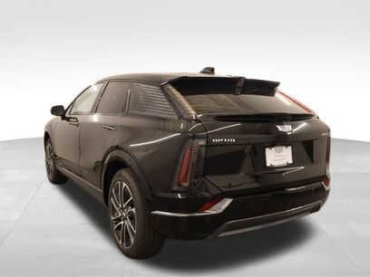 New 2026 Cadillac Optiq Sport 2 w/ LPO, Floor Liner Package