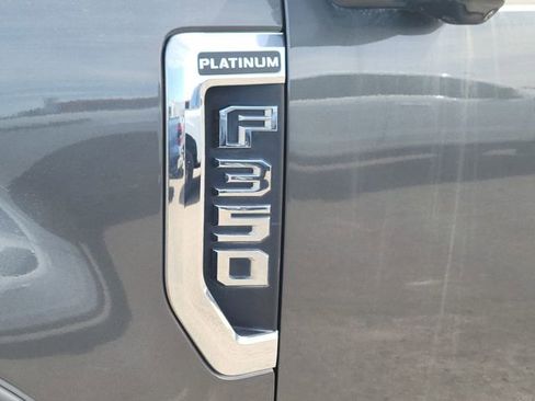 Used 2019 Ford F350 Platinum w/ Platinum Ultimate Package AWD/4WD image 15