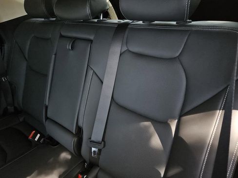 New 2026 Genesis GV70 2.5T Select image 16