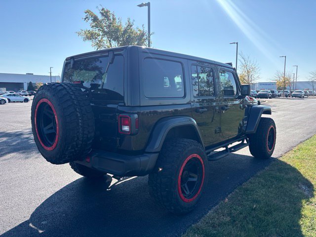Used 2018 Jeep Wrangler Unlimited Sahara w/ Uconnect 4C Nav & Sound Group AWD/4WD image 5