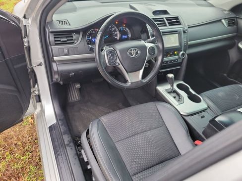 Used 2014 Toyota Camry SE image 18