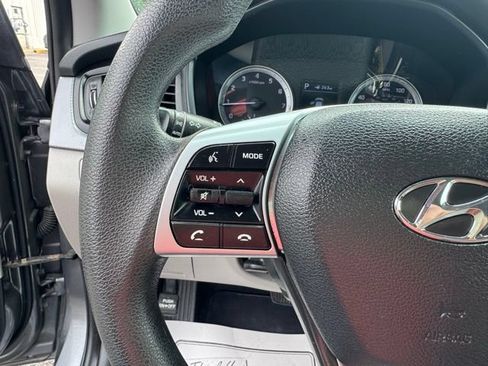 Used 2018 Hyundai Sonata SE FWD image 25