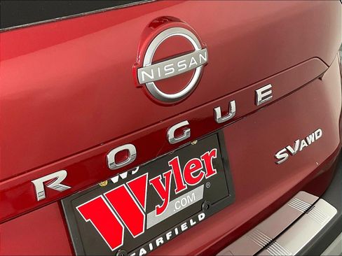 Used 2023 Nissan Rogue SV AWD/4WD image 23