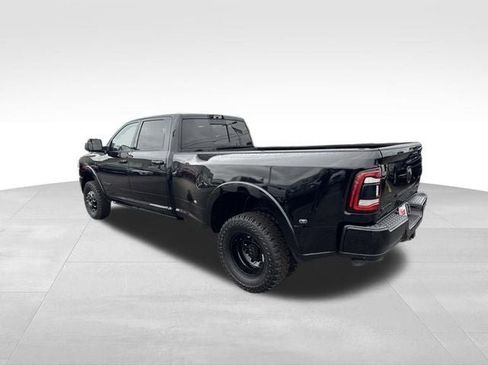 Used 2022 RAM 3500 Laramie AWD/4WD image 7