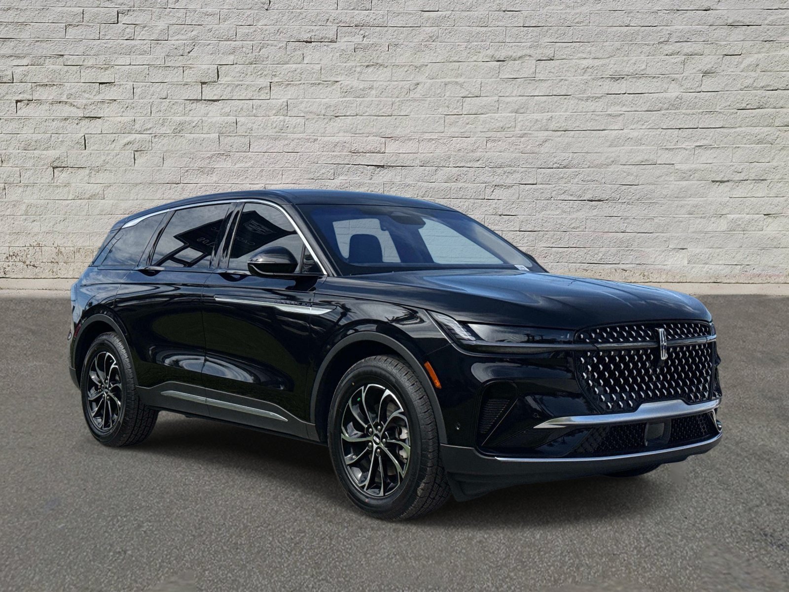 Used 2024 Lincoln Nautilus Premier AWD/4WD image 6