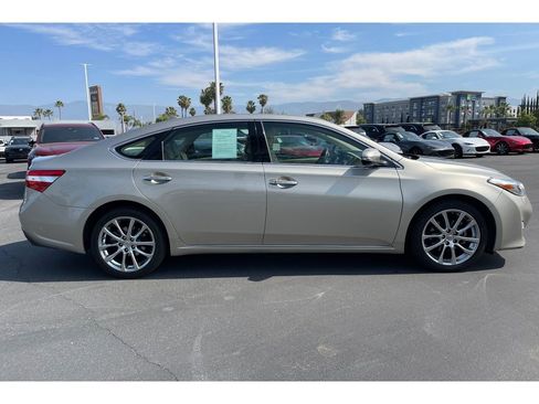 Used 2014 Toyota Avalon Limited image 7