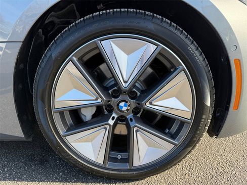 Used 2025 BMW i4 xDrive40i w/ Premium Package image 18