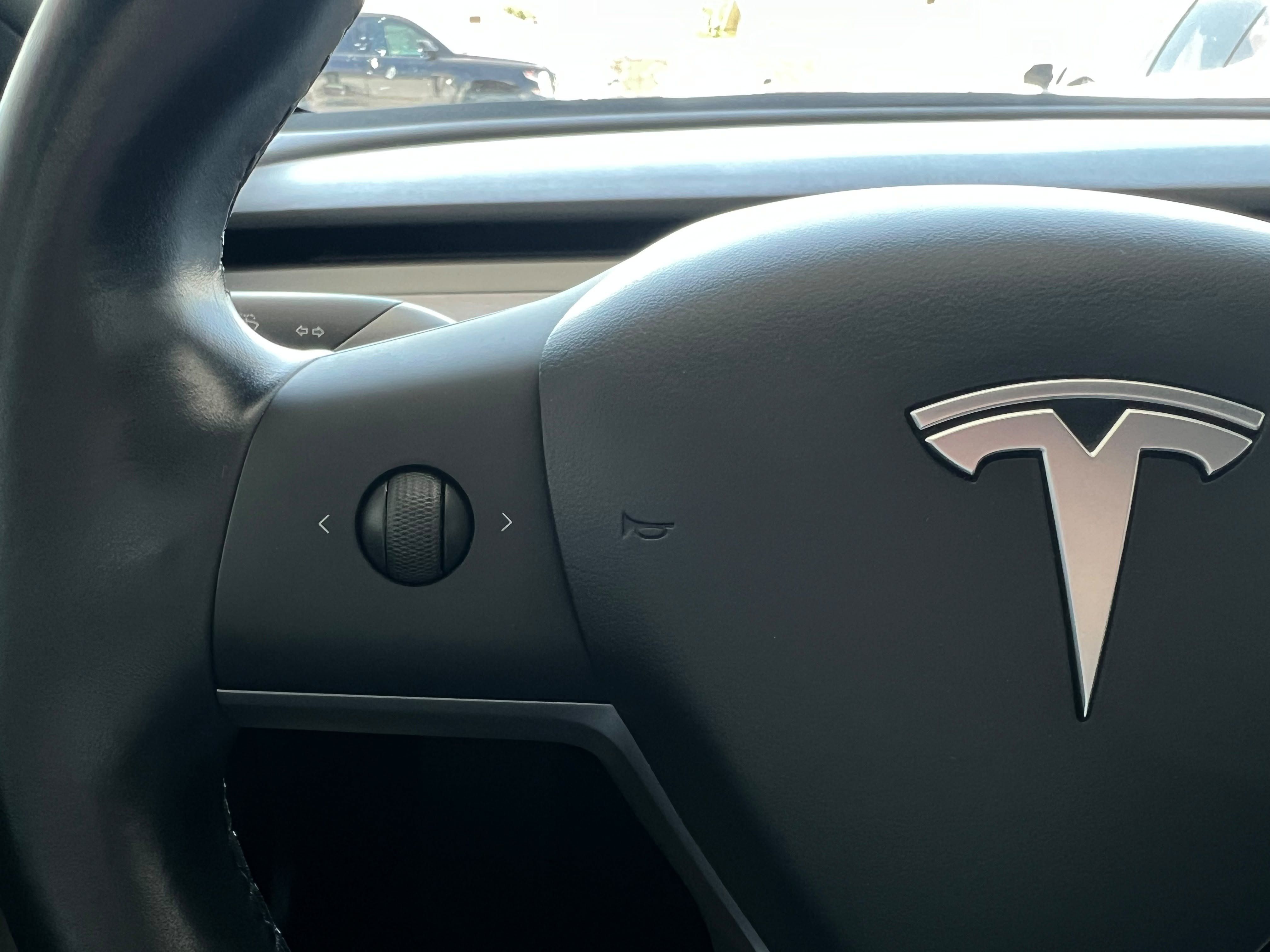 Used 2018 Tesla Model 3 Long Range AWD/4WD image 21