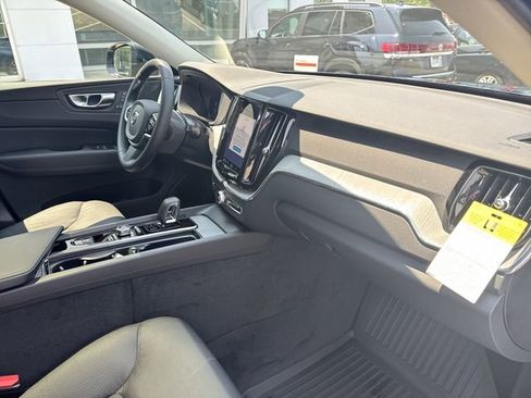New 2025 Volvo XC60 B5 Plus w/ Protection Package Premier AWD/4WD image 28