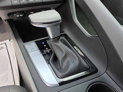 New 2026 Hyundai Elantra SE FWD image 28