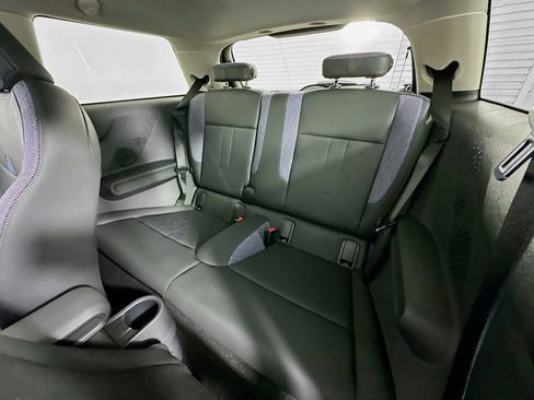 Certified 2025 MINI Cooper 2-Door Hardtop image 17