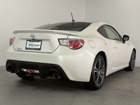 Used 2013 Scion FR-S RWD image 9