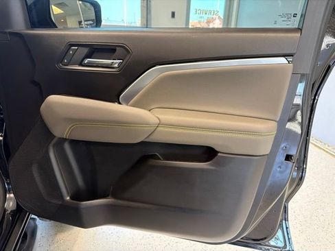 Used 2025 Chevrolet Colorado ZR2 AWD/4WD image 40