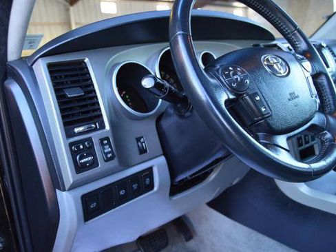 Used 2010 Toyota Sequoia Limited image 34