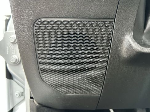 Used 2023 Jeep Wrangler Altitude image 25