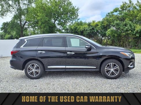 Used 2019 INFINITI QX60 Luxe w/ Essential Package image 2