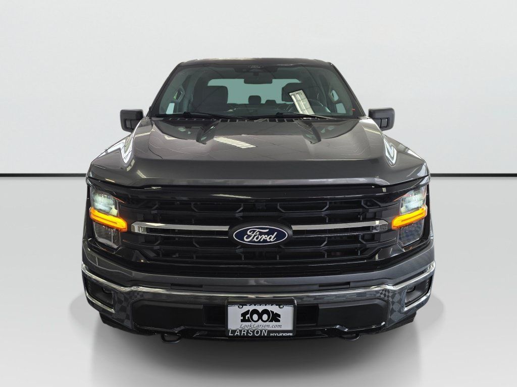 Used 2025 Ford F150 XLT w/ Equipment Group 301A Standard AWD/4WD image 8