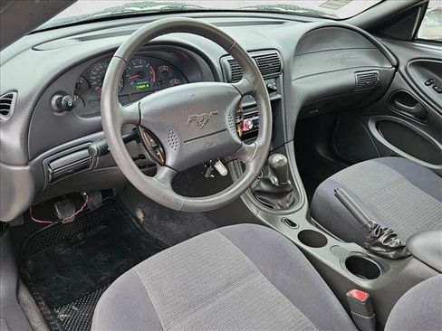 Used 2003 Ford Mustang Coupe RWD image 10